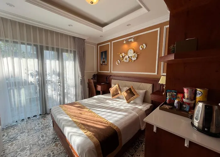 Paris Of Dragon Bay Hotel