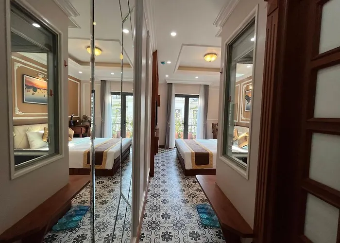 Paris Of Dragon Bay 3* Hạ Long