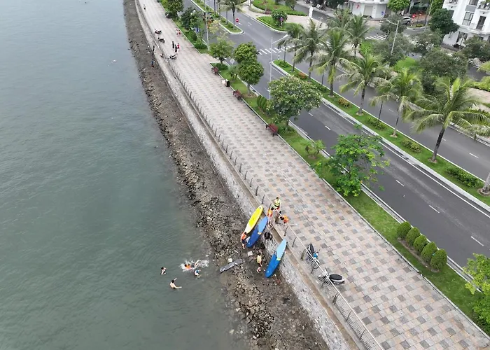 Paris Of Dragon Bay 3* Hạ Long