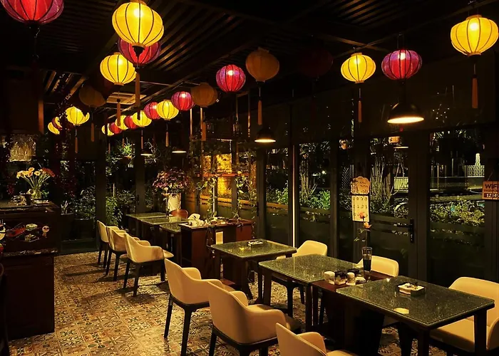 Paris Of Dragon Bay Hotel Hạ Long