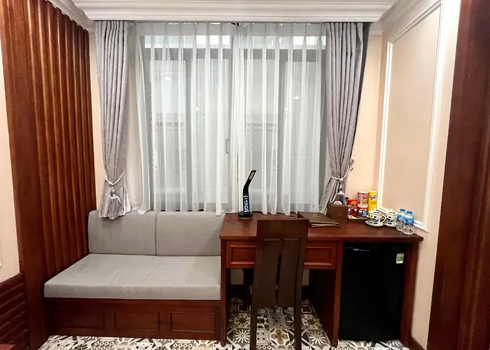 Hotel Paris Of Dragon Bay Hạ Long