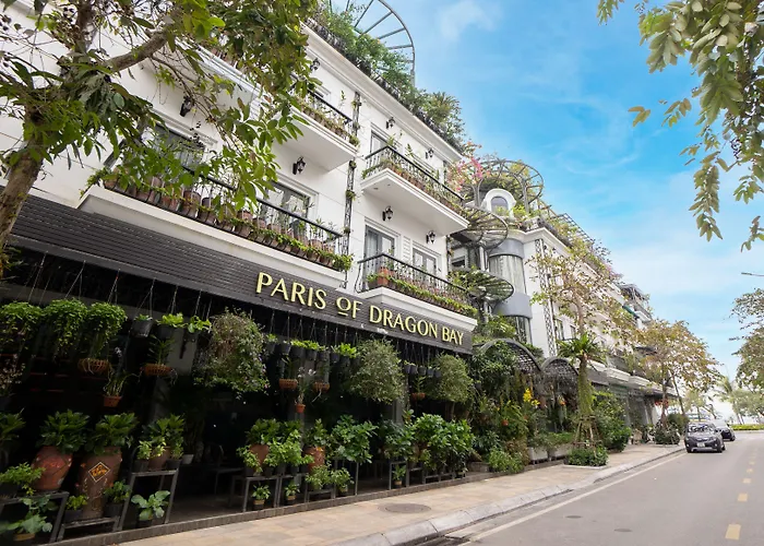Paris Of Dragon Bay 3*