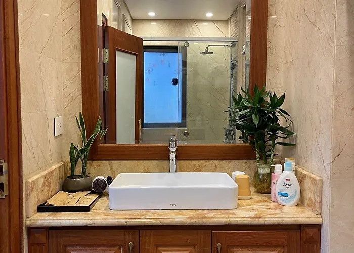 Hotel Paris Of Dragon Bay Hạ Long