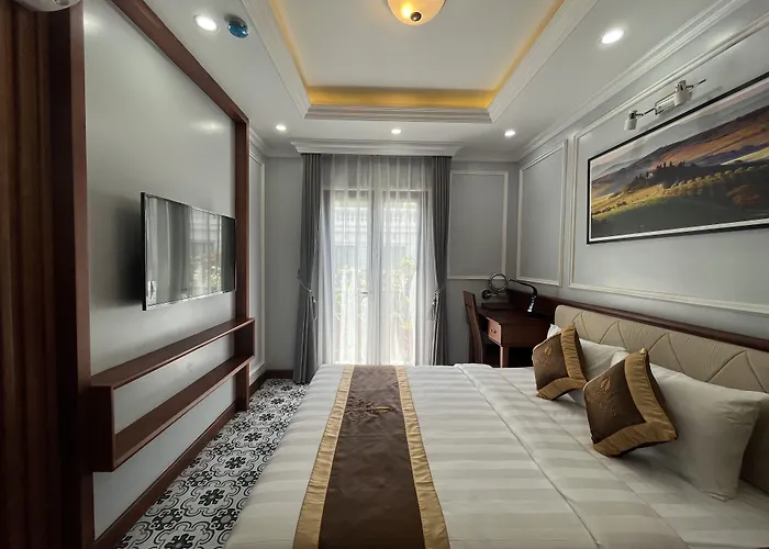 Hotel Paris Of Dragon Bay 3*
